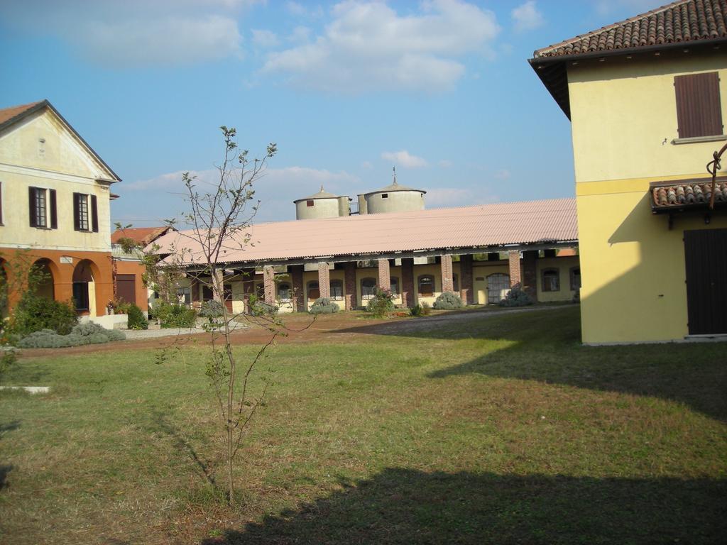 Agriturismo Cascina Roma Ozzero Buitenkant foto